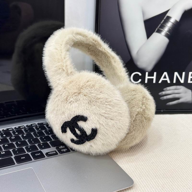 Chanel earmuff (4)