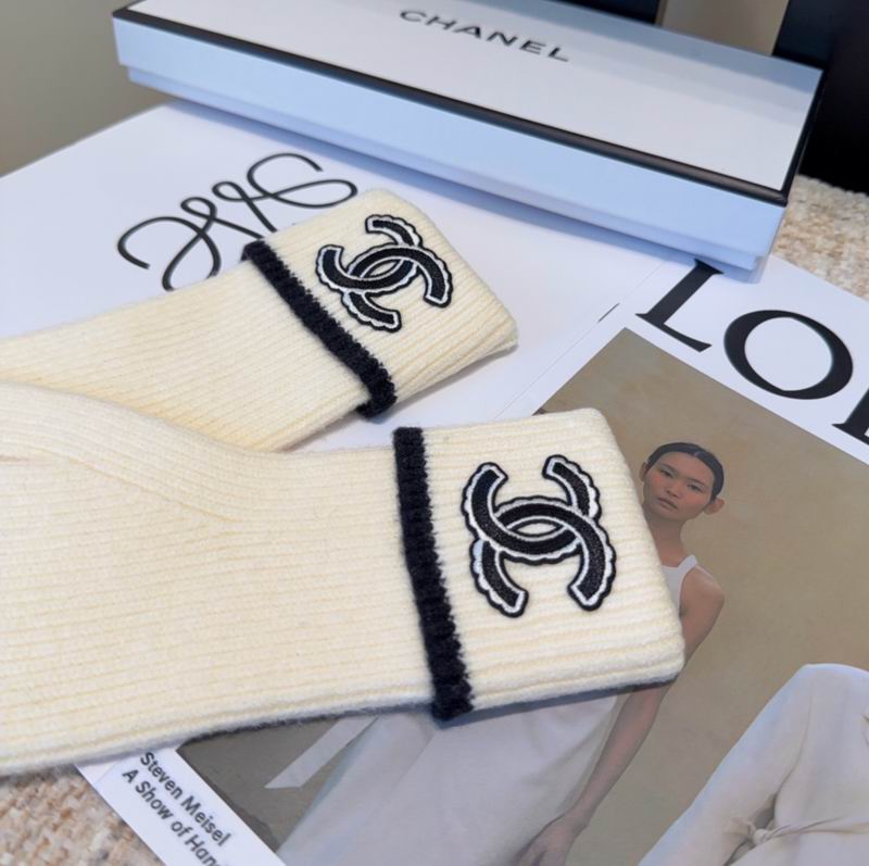 Chanel gloves 78 (1)