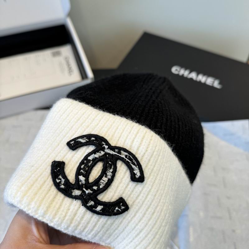 Chanel hat (1076)