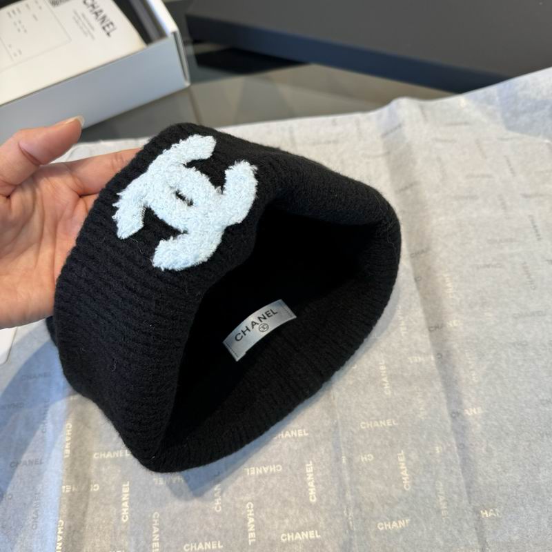 Chanel hat (1093)