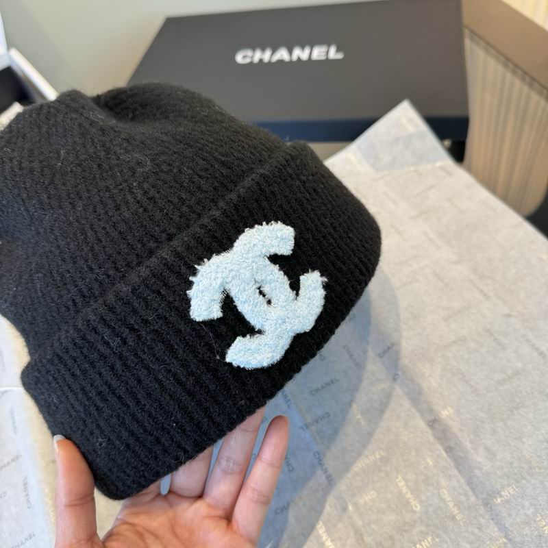 Chanel hat (1095)