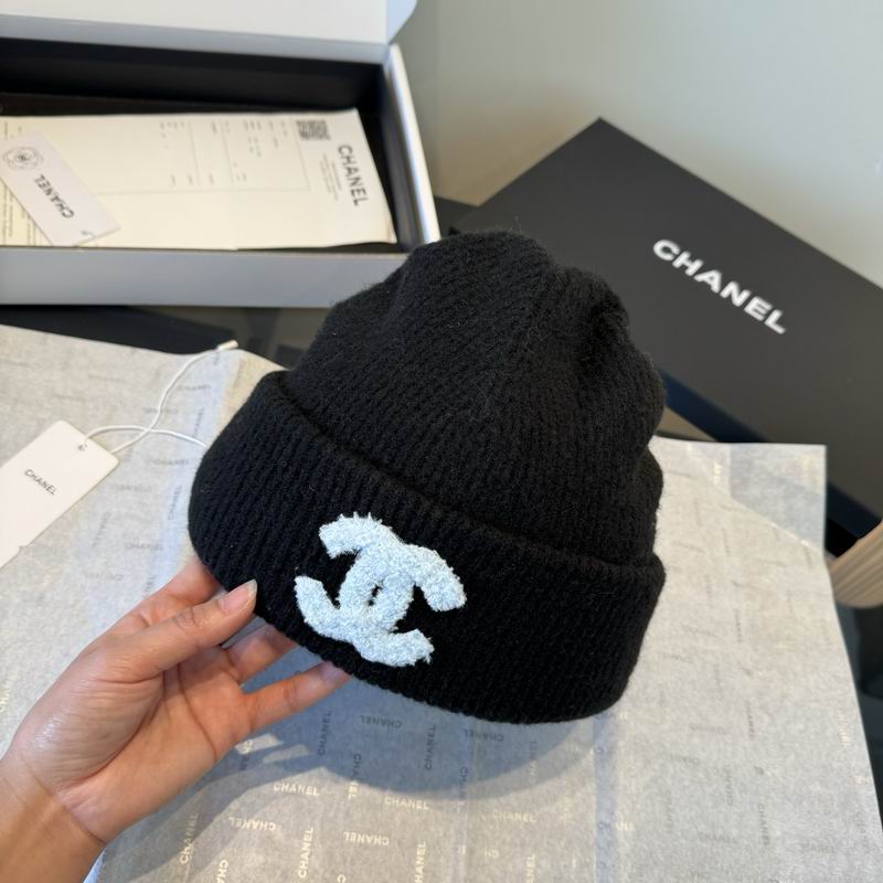 Chanel hat (1097)