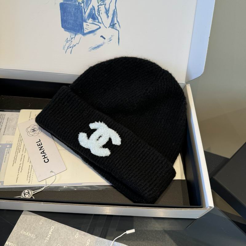 Chanel hat (1099)