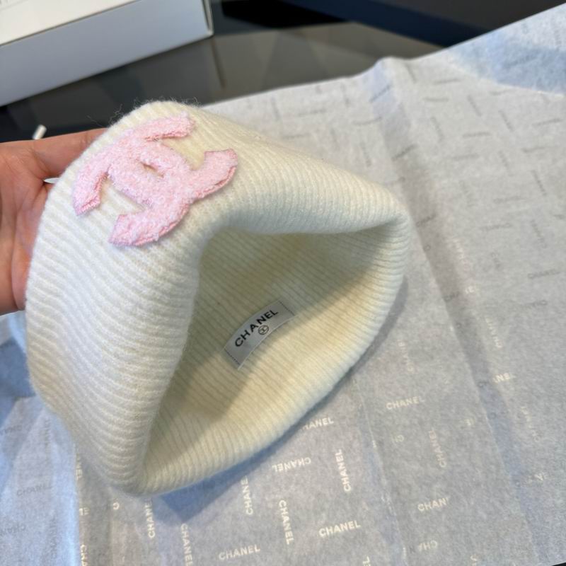 Chanel hat (1102)
