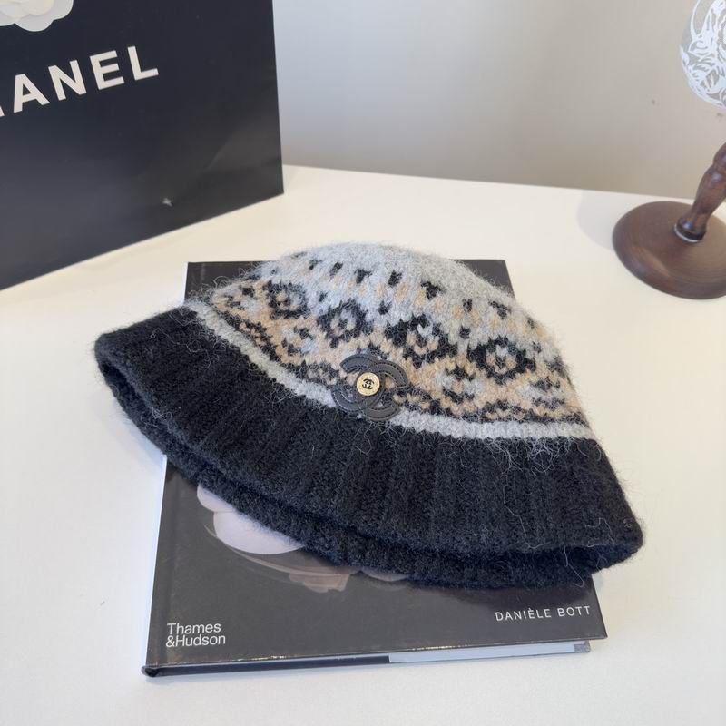 Chanel hat (120)