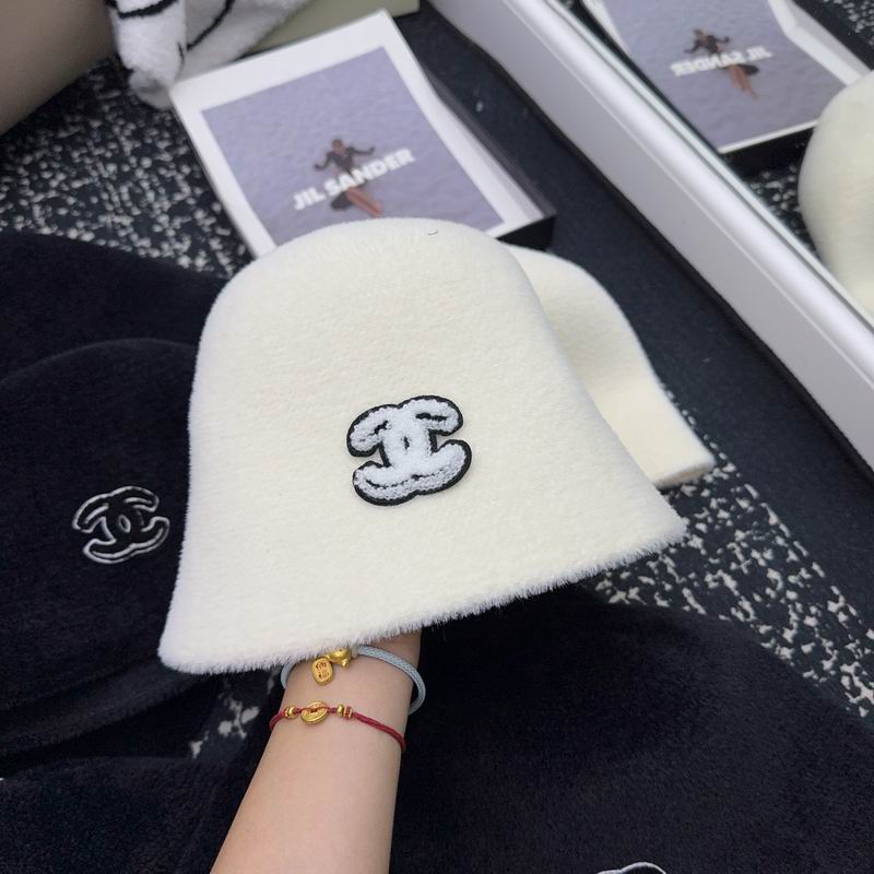 Chanel hat (389)