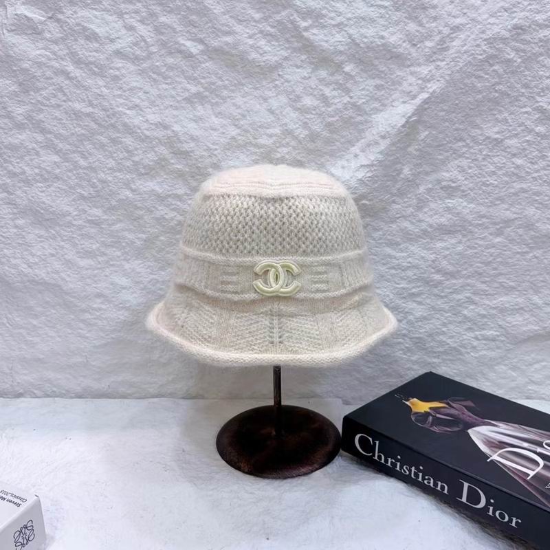 Chanel hat (520)