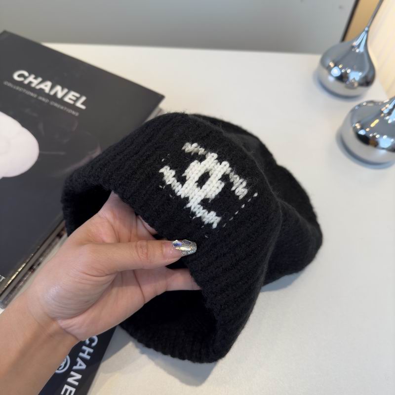 Chanel hat (847)