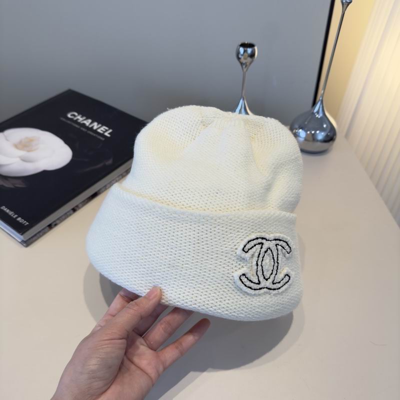Chanel hat dx (817)