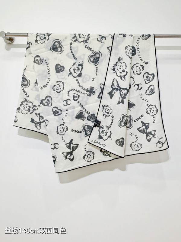 Chanel scarf 140X140cm 70%羊绒30%真丝 E01 (12)