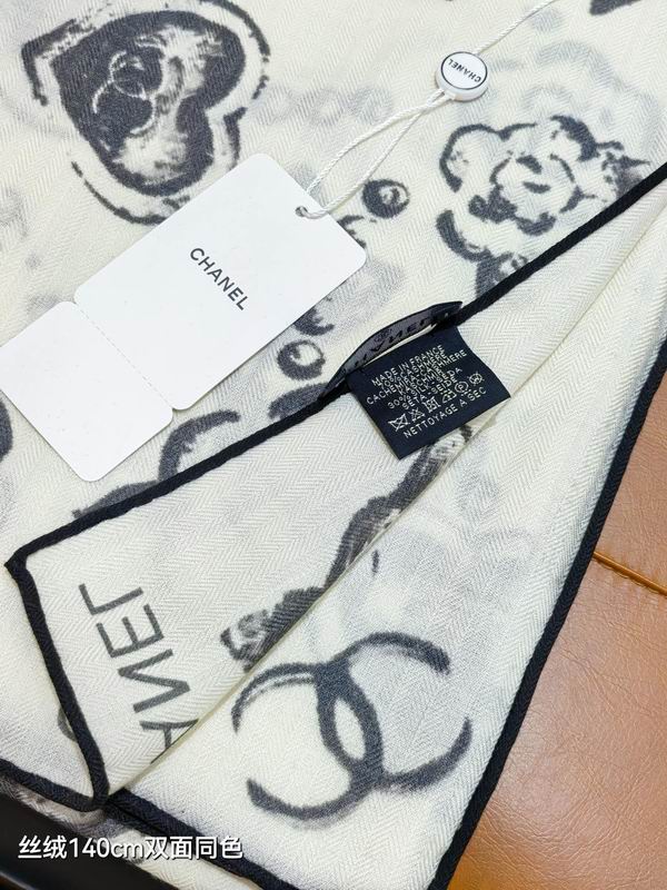 Chanel scarf 140X140cm 70%羊绒30%真丝 E01 (13)