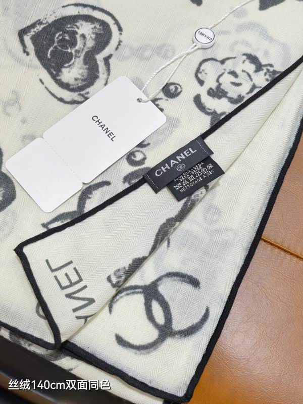 Chanel scarf 140X140cm 70%羊绒30%真丝 E01 (14)