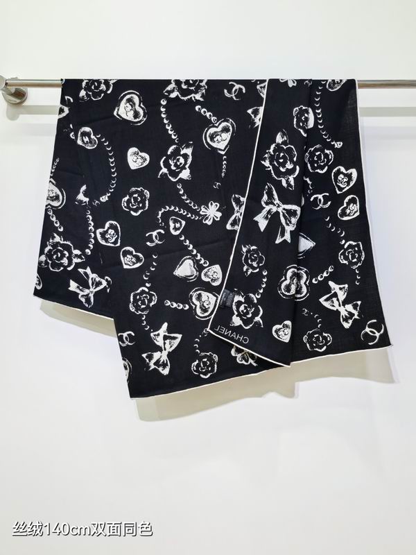 Chanel scarf 140X140cm 70%羊绒30%真丝 E01 (3)