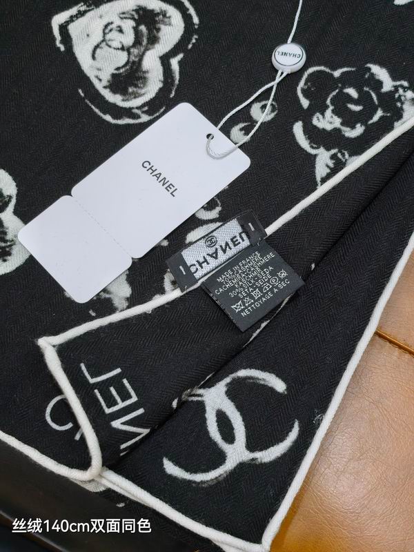 Chanel scarf 140X140cm 70%羊绒30%真丝 E01 (4)