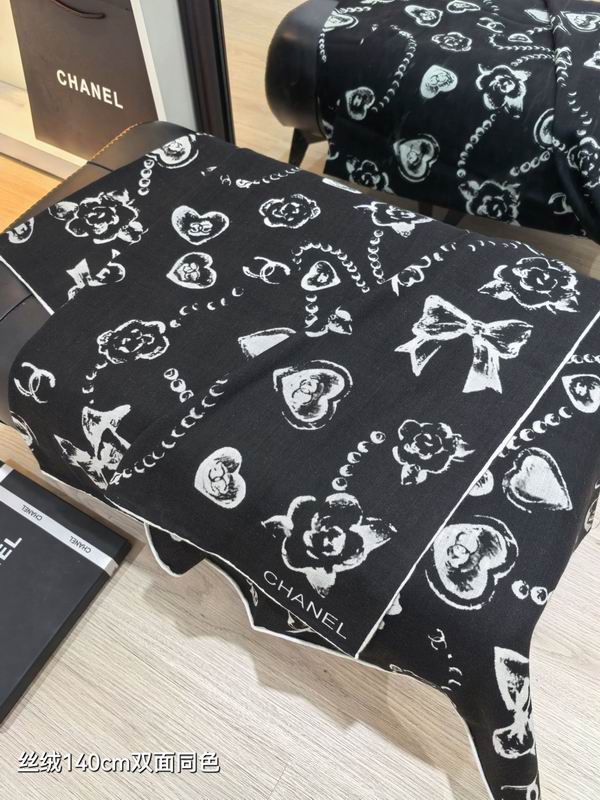 Chanel scarf 140X140cm 70%羊绒30%真丝 E01 (6)