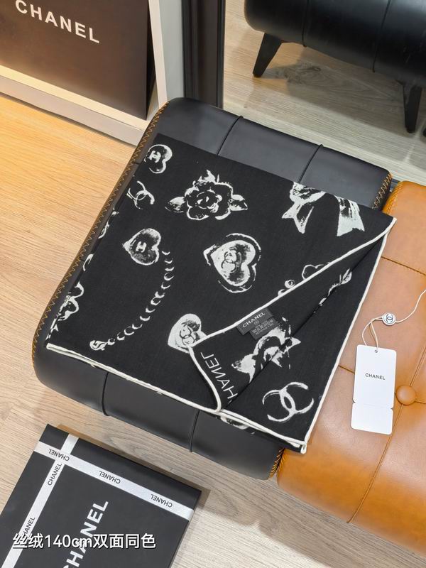 Chanel scarf 140X140cm 70%羊绒30%真丝 E01 (8)