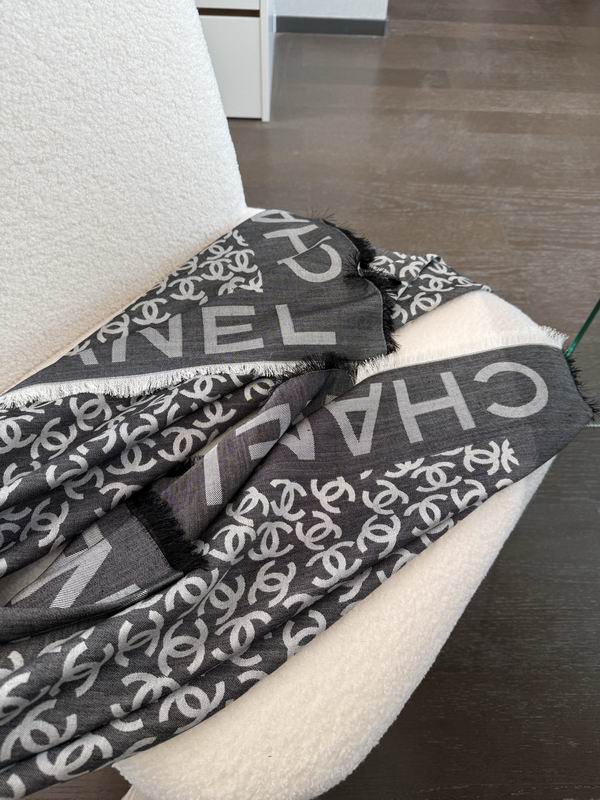 Chanel scarf 140X140cm E60 (2)