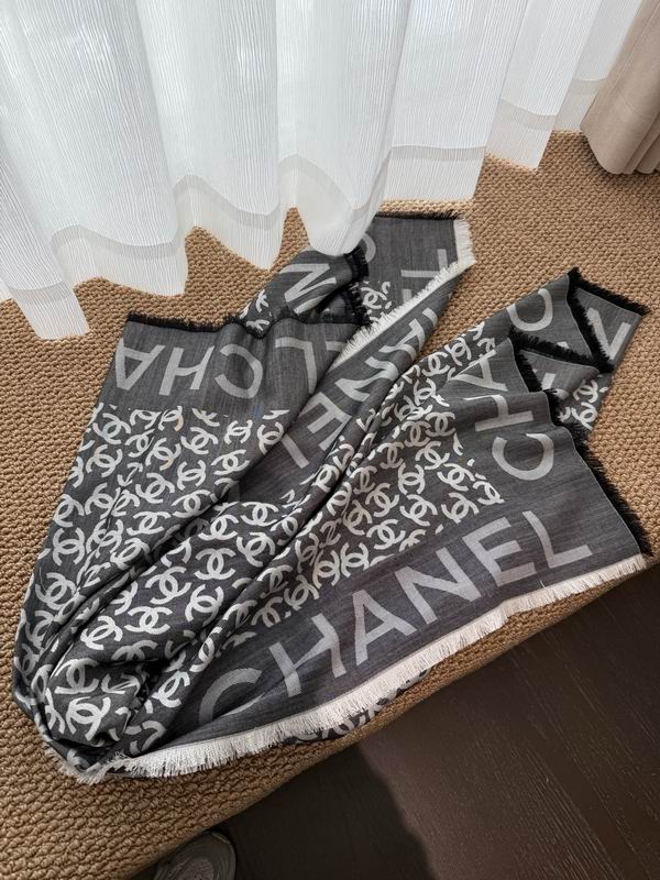 Chanel scarf 140X140cm E60 (4)