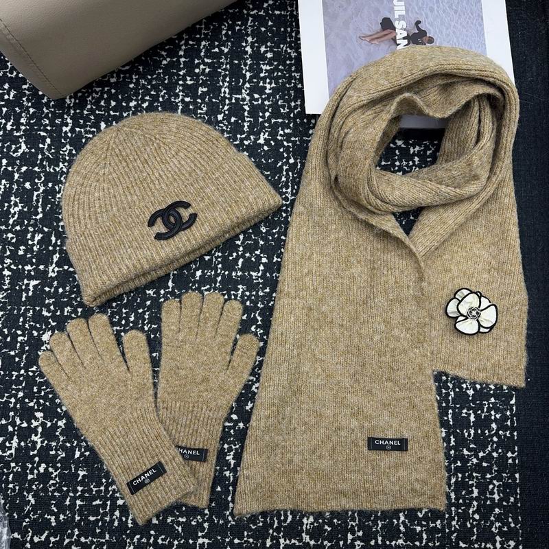 Chanel scarf hat gloves (35)