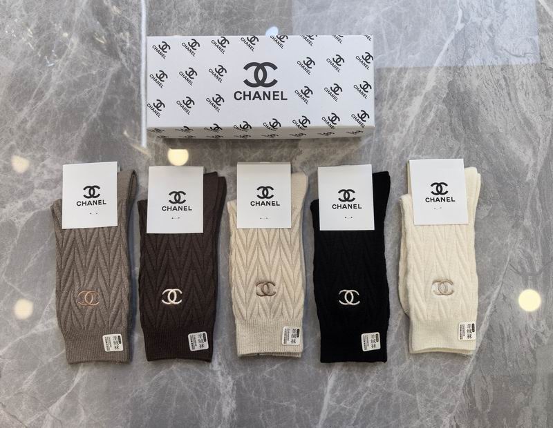 Chanel socks (6)