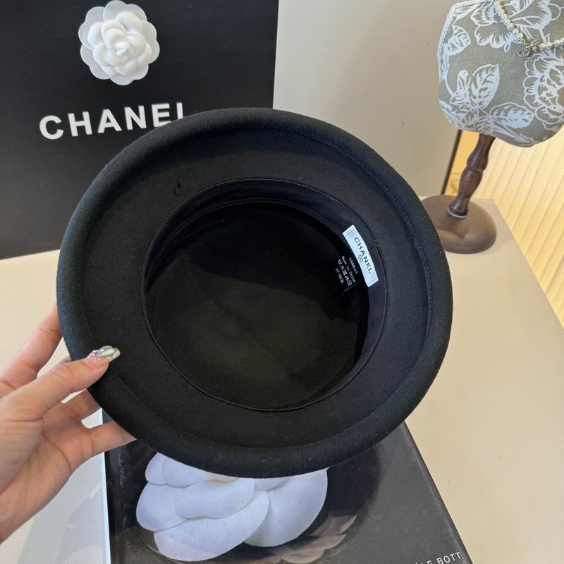 Chanel top hat (204)