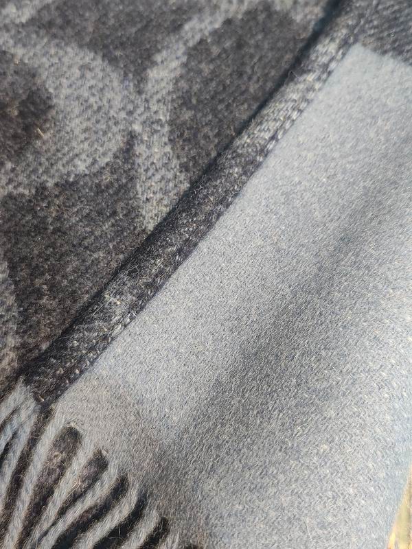 Coach cloak 140X140cm E31 (10)