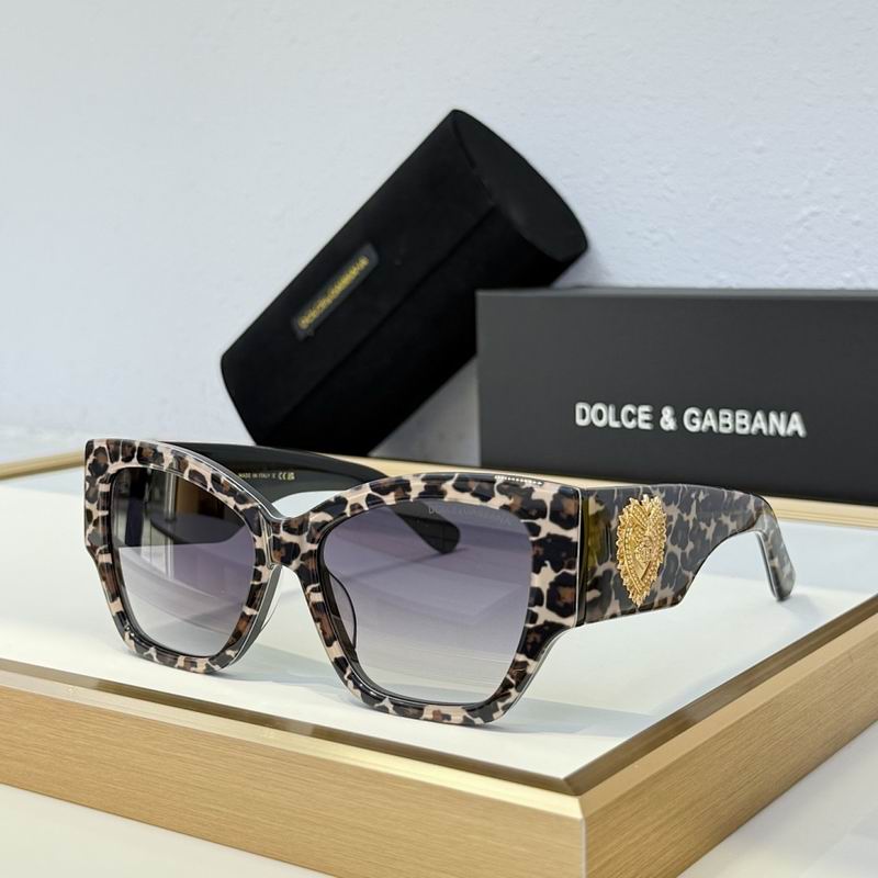 DG Glasses smr (320)