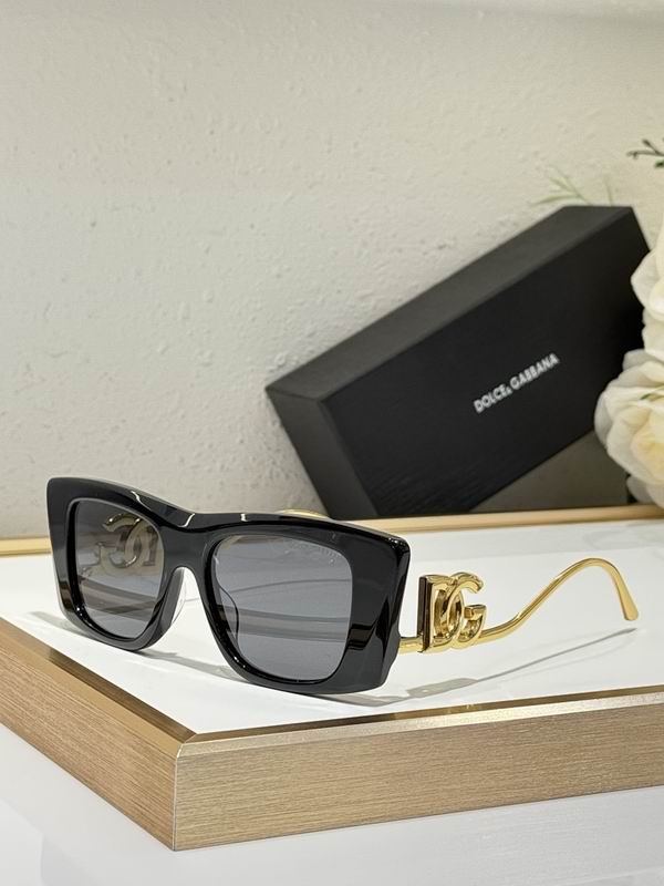 DG Glasses smr (350)