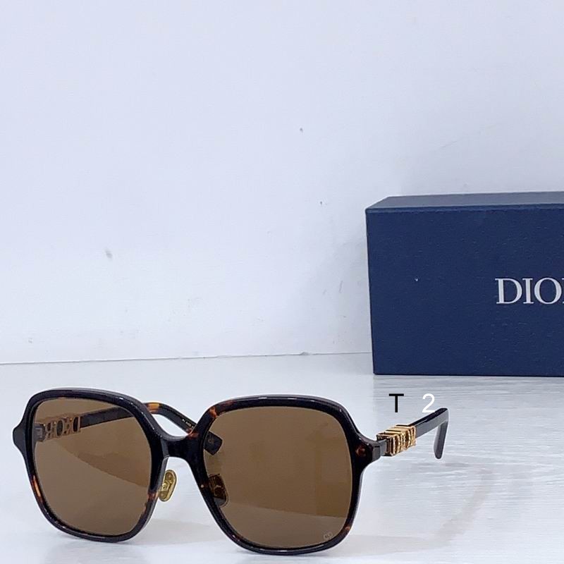 Dior 112601 56 18 145 b02