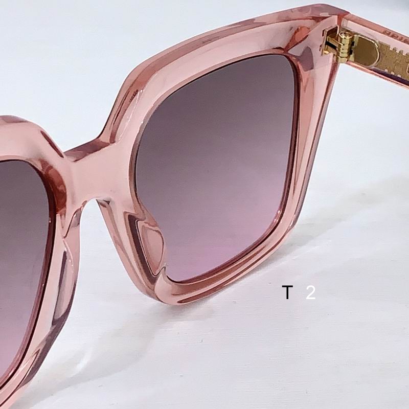 Dior 112701 53 18-140 b04