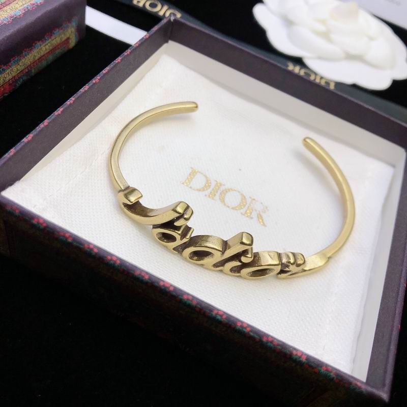 Dior Bracelet 09yxx08 (8)