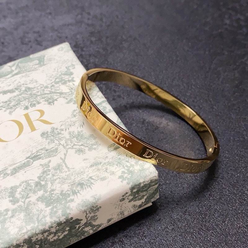 Dior Bracelet 09yxx10 (4)