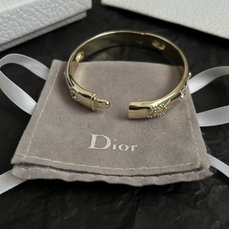 Dior Bracelet 09yxx17 (5)