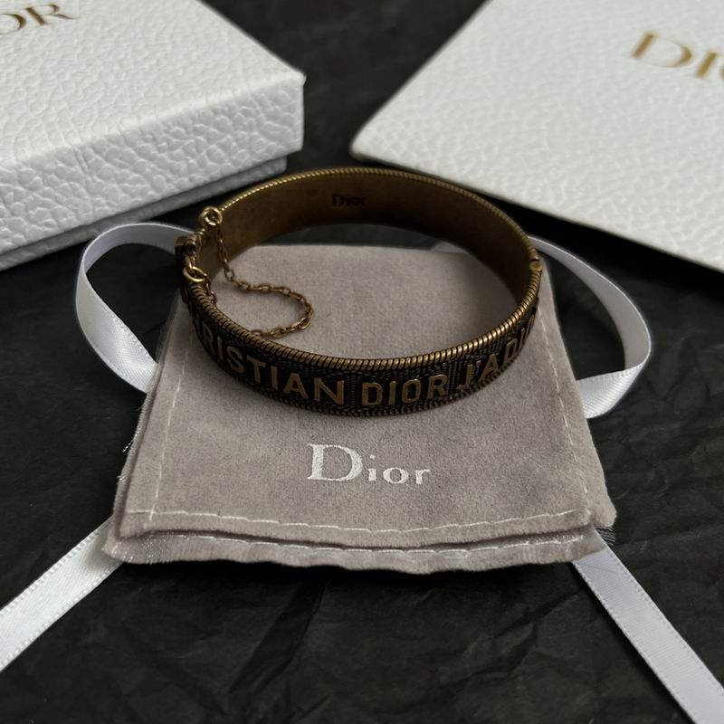 Dior Bracelet 09yxx19 (5)