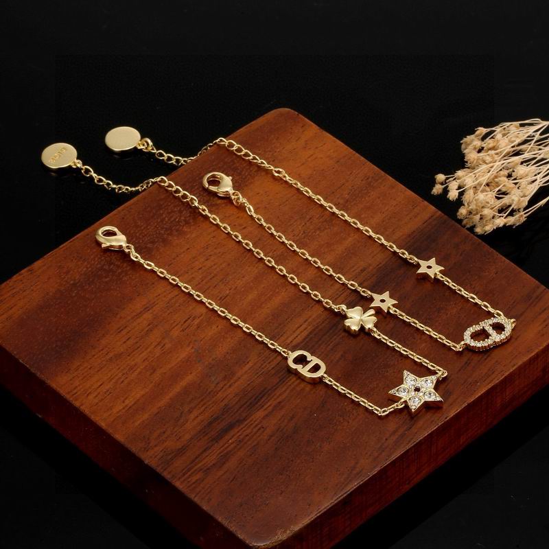 Dior Bracelet 09yxx21 (7)