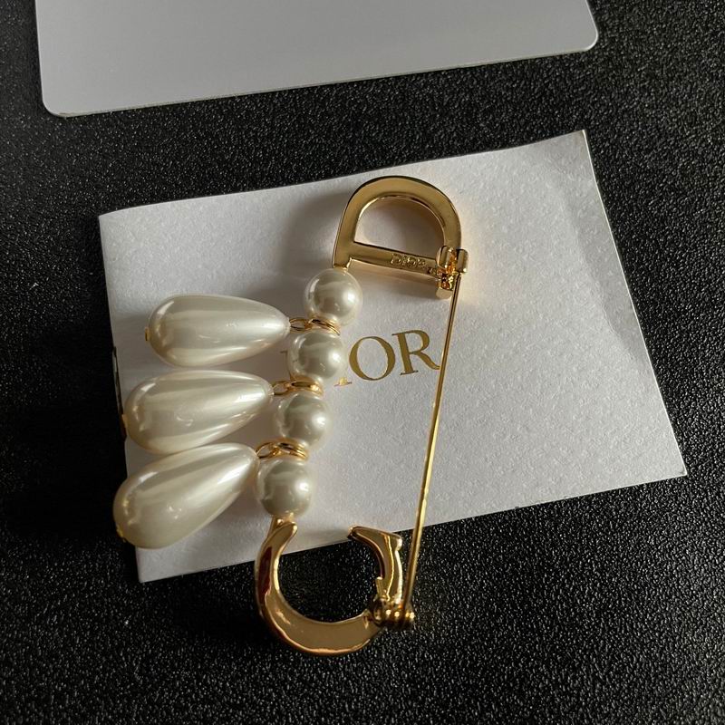 Dior Brooch 09yxx01 (8)