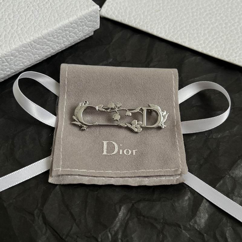 Dior Brooch 11yxx03 (8)