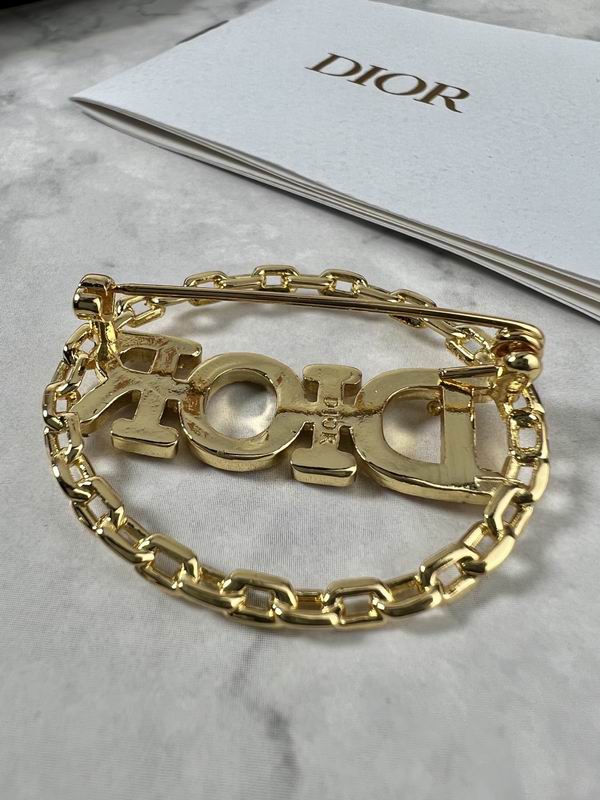 Dior Brooch 11yxx04 (6)