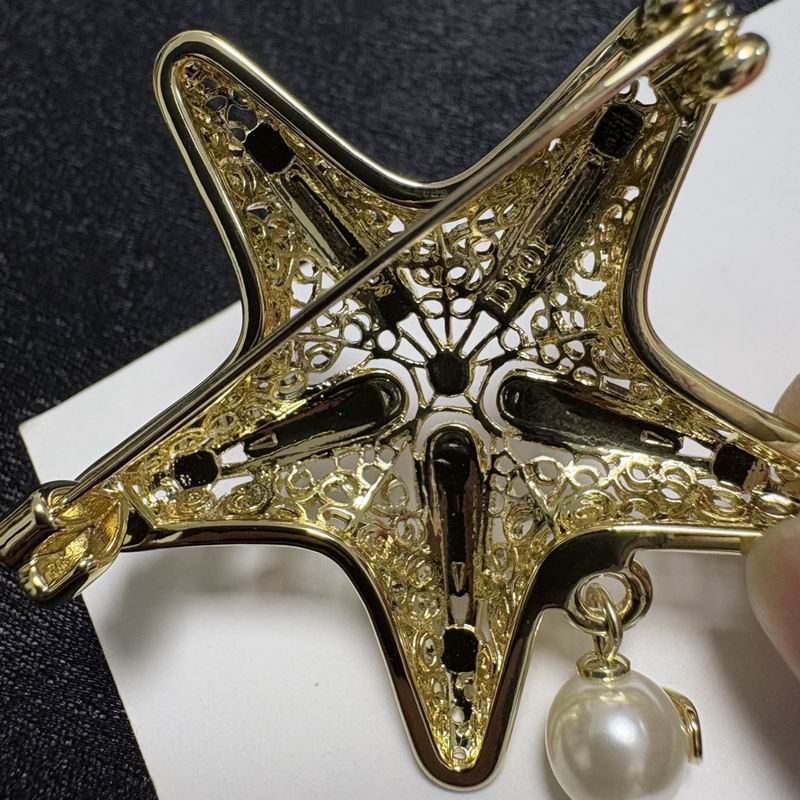 Dior Brooch 11yxx06 (3)