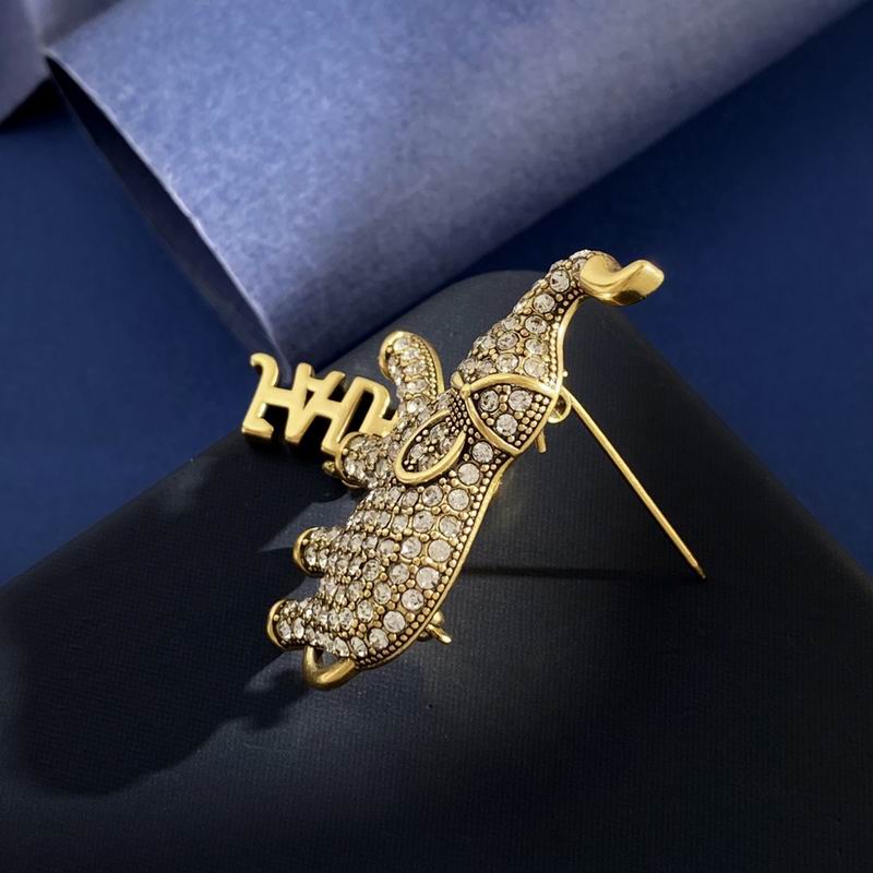 Dior Brooch 11yxx07 (3)