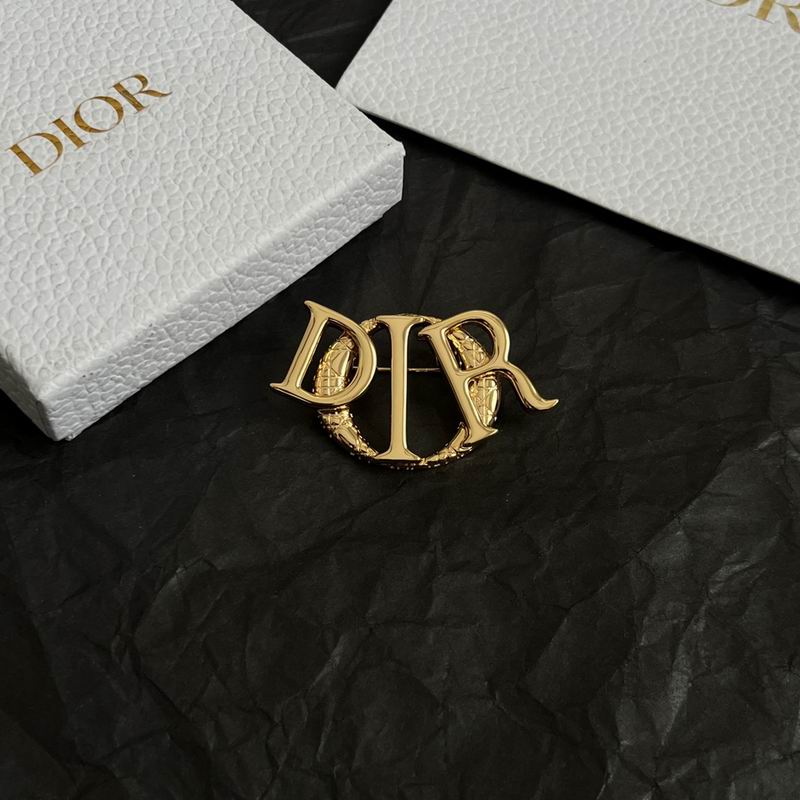 Dior Brooch 11yxx08 (11)