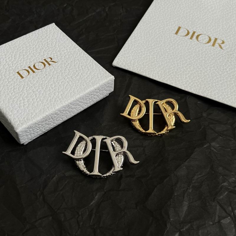 Dior Brooch 11yxx08 (3)
