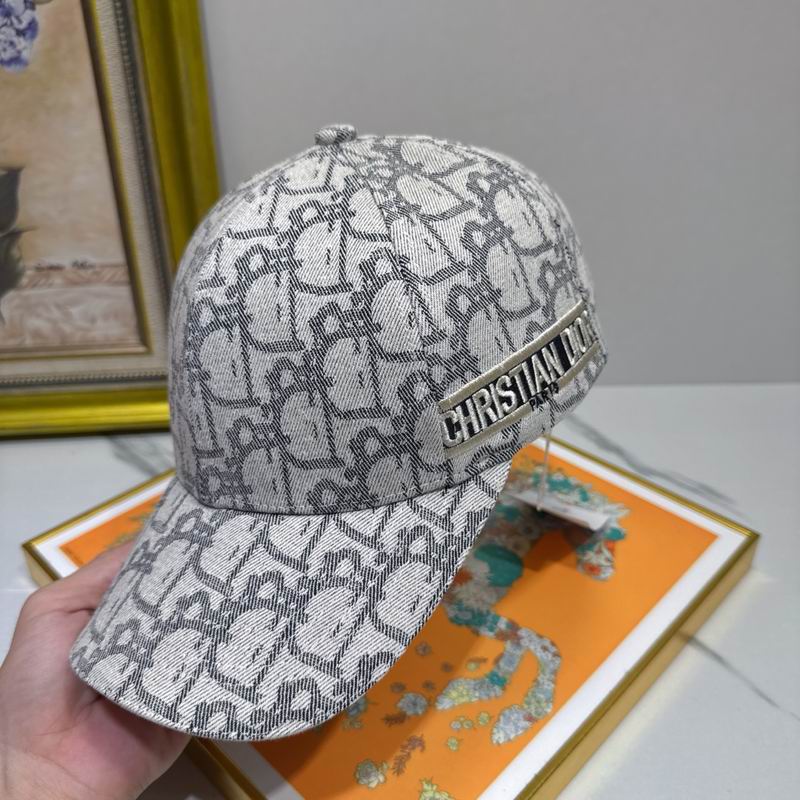 Dior Cap (835)