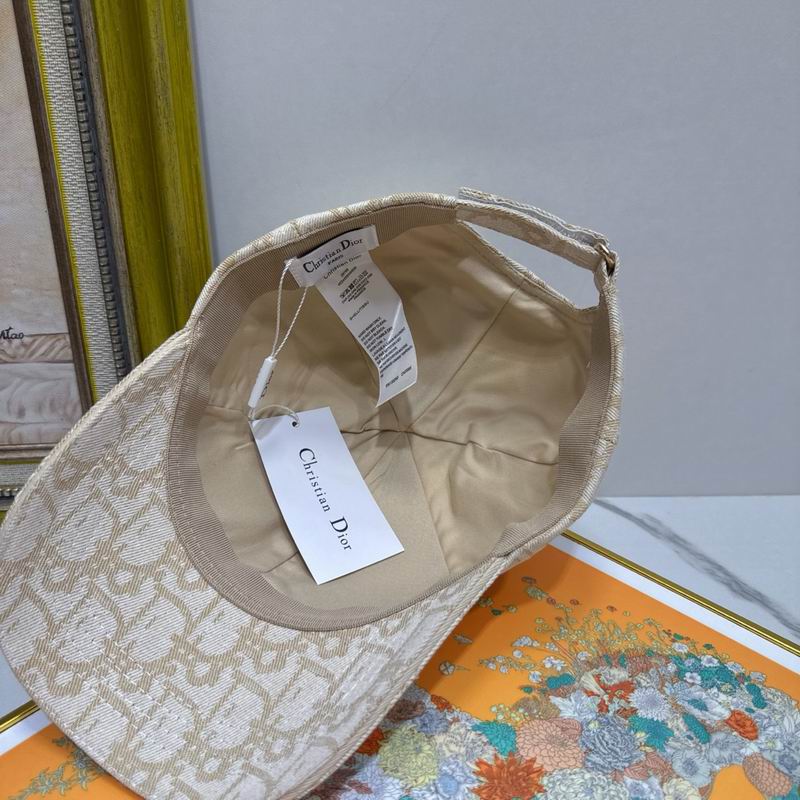 Dior Cap (850)