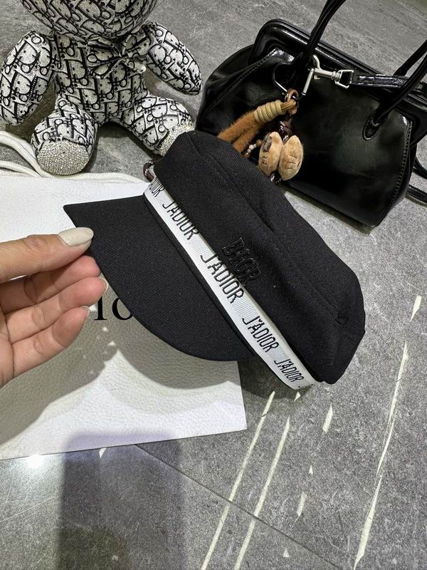 Dior Cap dx (325)