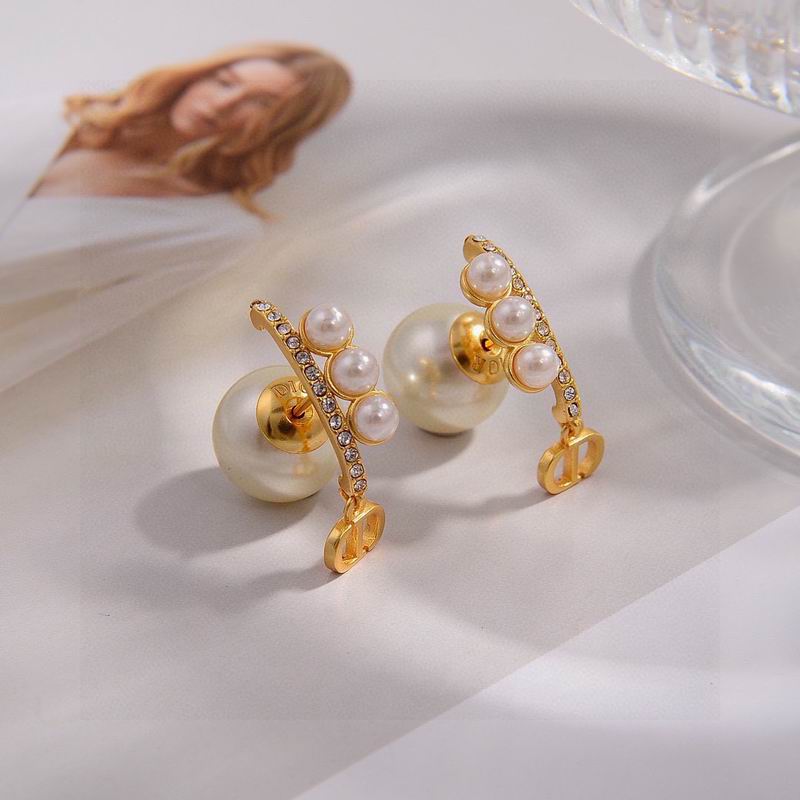 Dior Earring 09yxx117 (1)