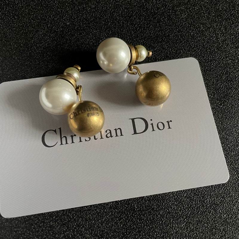 Dior Earring 09yxx32 (10)