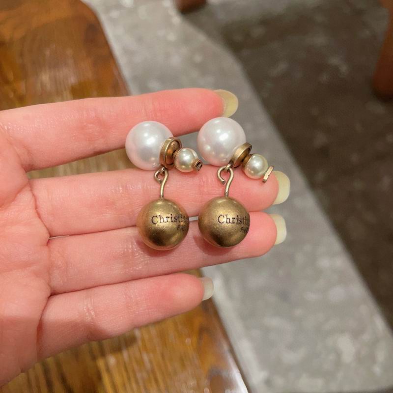 Dior Earring 09yxx32 (11)
