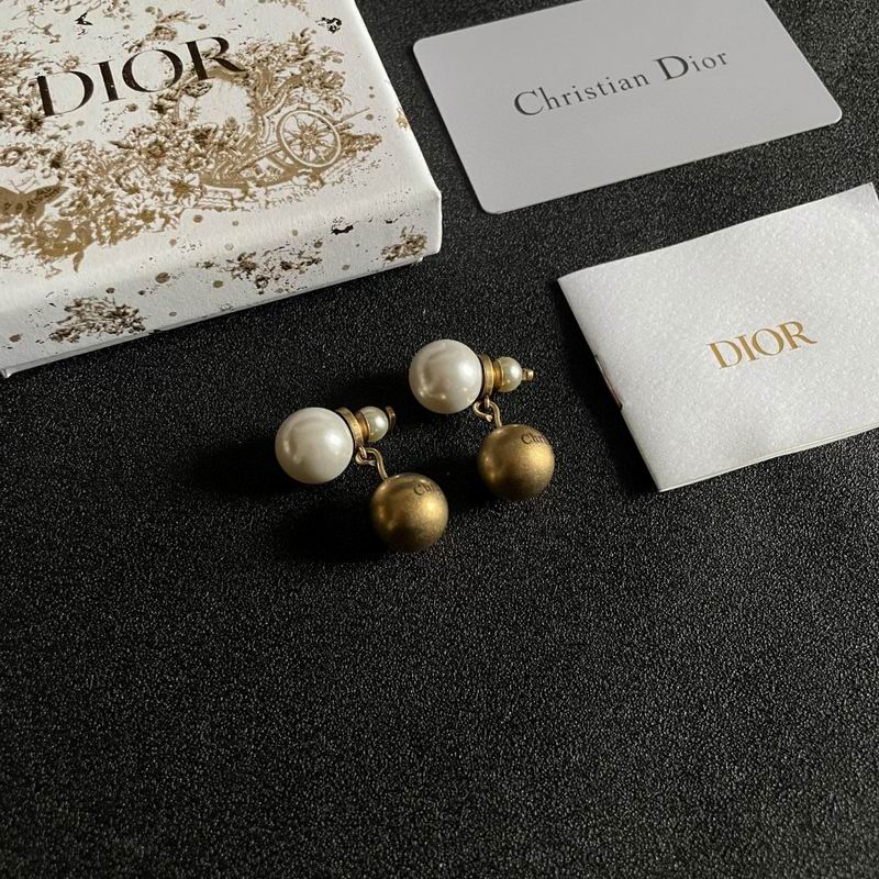 Dior Earring 09yxx32 (5)