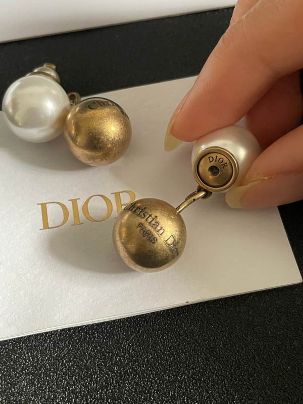 Dior Earring 09yxx32 (7)
